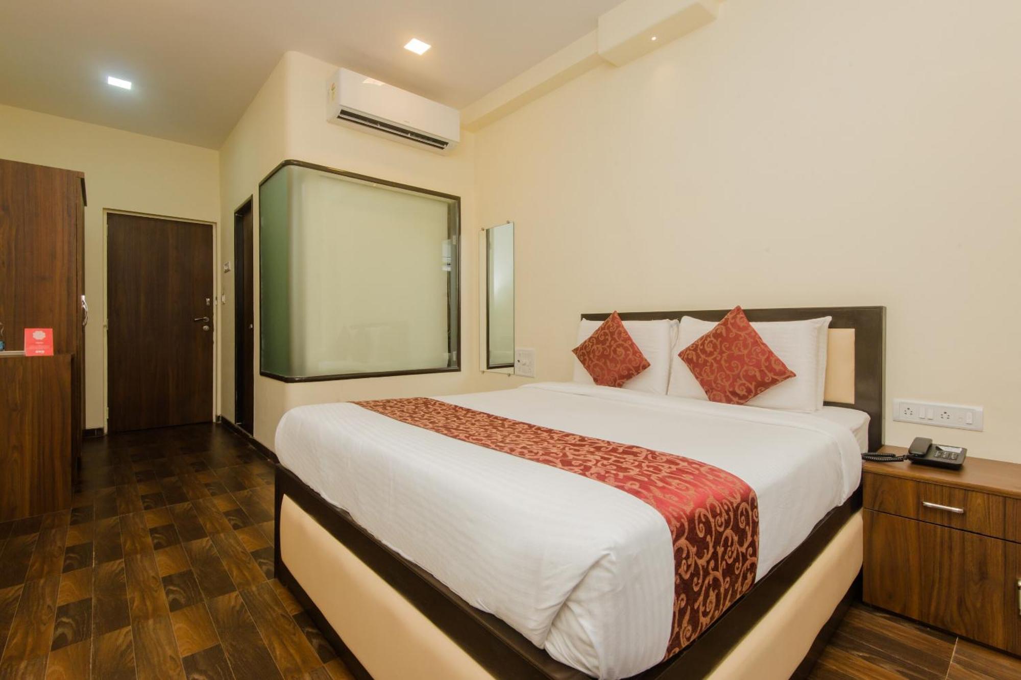 Super Hotel O Divine Residency Near Phoenix Marketcity Bombaim Exterior foto